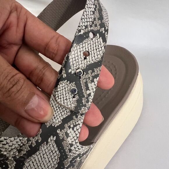 Crocs LiteRide Brooklyn SNAKE Platform Sandal Womens Size 11 - Picture 8 of 11